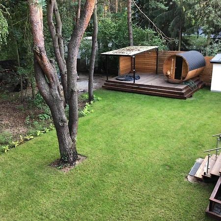 Luksusowy Apartament Pod Lasem, Otwock -Shared Garden, Sauna, Wood Hot Tub! Hot Tub Seasonal! ภายนอก รูปภาพ